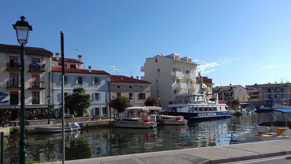 Riva San Vito 2 Lägenhet Grado Exteriör bild